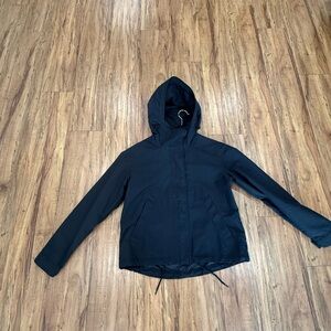 The ReNew Windbreaker
Midnight
Size: XXS